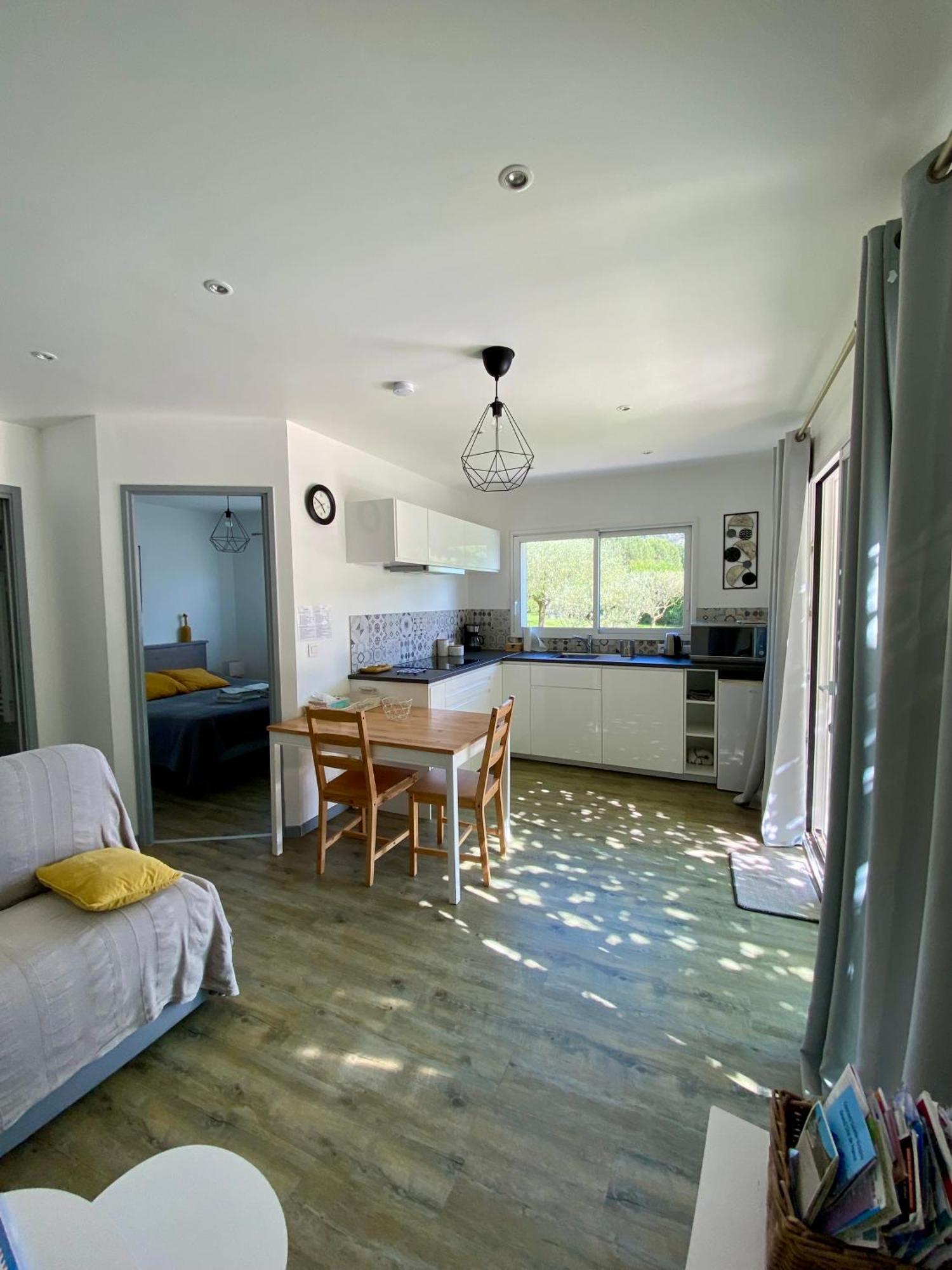 La Petite Maison Robion en Luberon Habitación foto