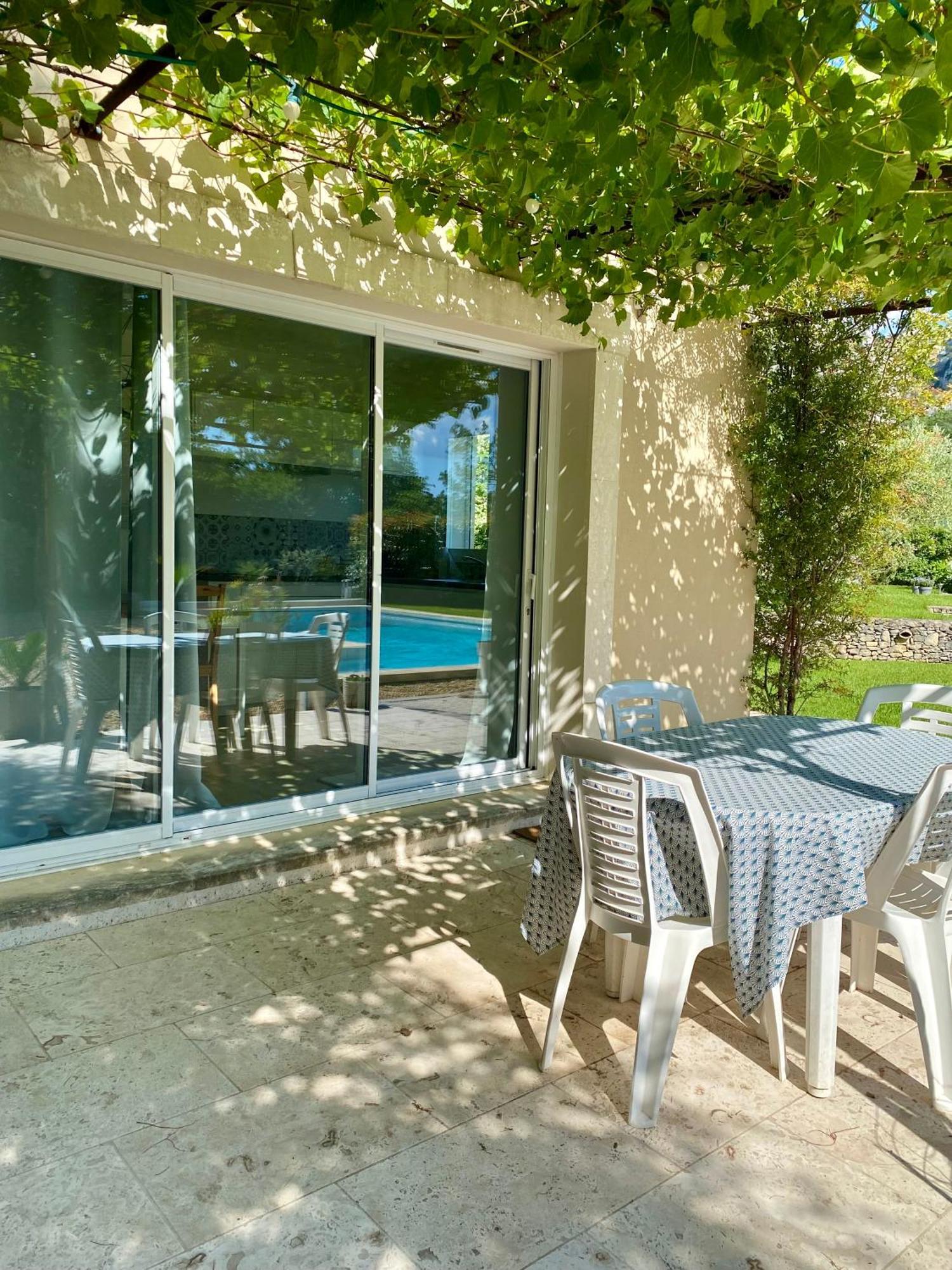 La Petite Maison Robion en Luberon Habitación foto
